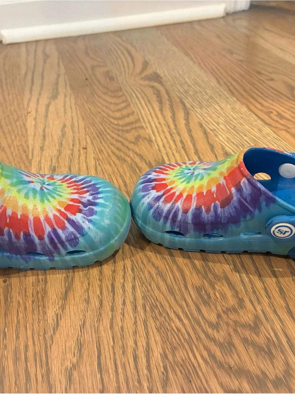 Kids Tie-Dye light up Comfort Clogs with Blue Strap